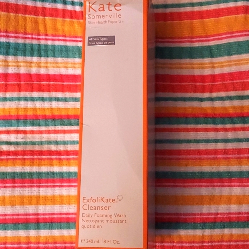 ExfoliKate Cleanser - Daily Foaming Wash @ 8 fl oz